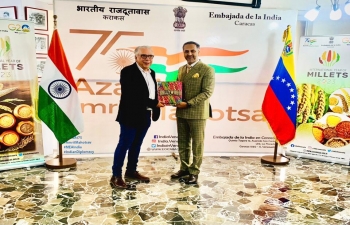 Amb. Abhishek Singh received Mr. Bernardo Rotundo, President of Circuito Gran Cine and discussed possibilities of screening of Indian movies in Venezuela. Amb. Singh also briefed him on the successful initiative of the Embassy in this field called 'Bollywood Y Arepa'.